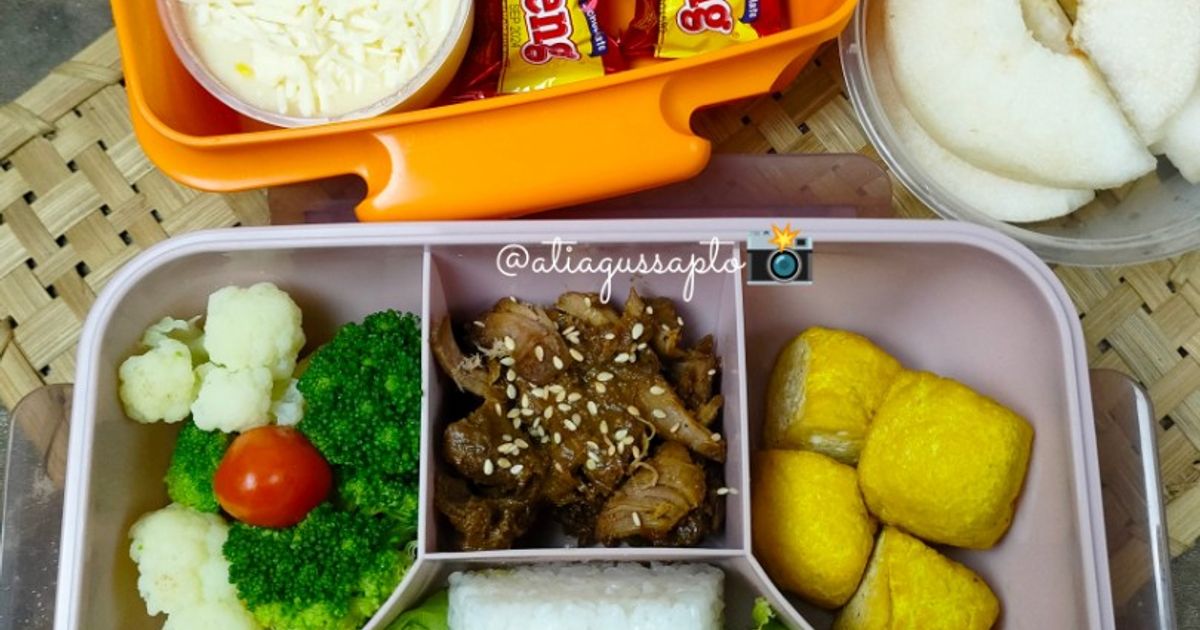 Bekal sekolah, sayuran rebus hijau (916)