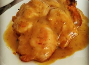 Foto di Petti di pollo marinati con senape, miele e rosmarino