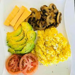 A picture of Scrumptious and healthy breakfast.