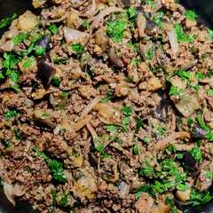 Una foto de RELLENO Árabe🌿🌿con BERENJENAS🍆🍆🍆...!