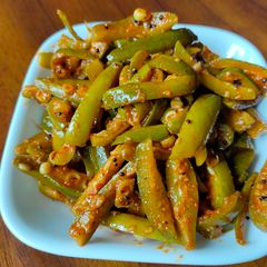Parval nu shake (stir fried pointed gourd) A picture of Parval nu shake (stir fried pointed gourd).