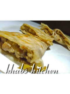 A picture of Roti mayonnaise quesadilla.