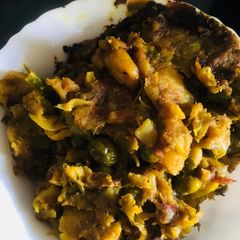 Aaloo kumro ghontna (Potato and pumpkin stir fry) A picture of Aaloo kumro ghontna (Potato and pumpkin stir fry).