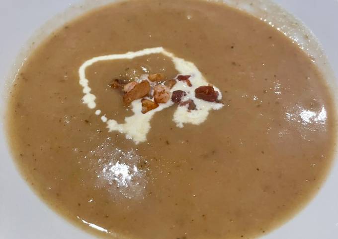 Celeriac and Bramley apple soup