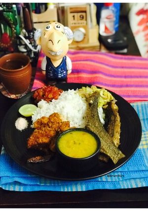 A picture of Parshe (Fish) Fry.