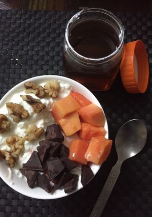 A picture of Yogurt papaya bowl.