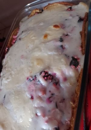 Una foto de Lasagna de hojas de remolacha, ricotta y jamón