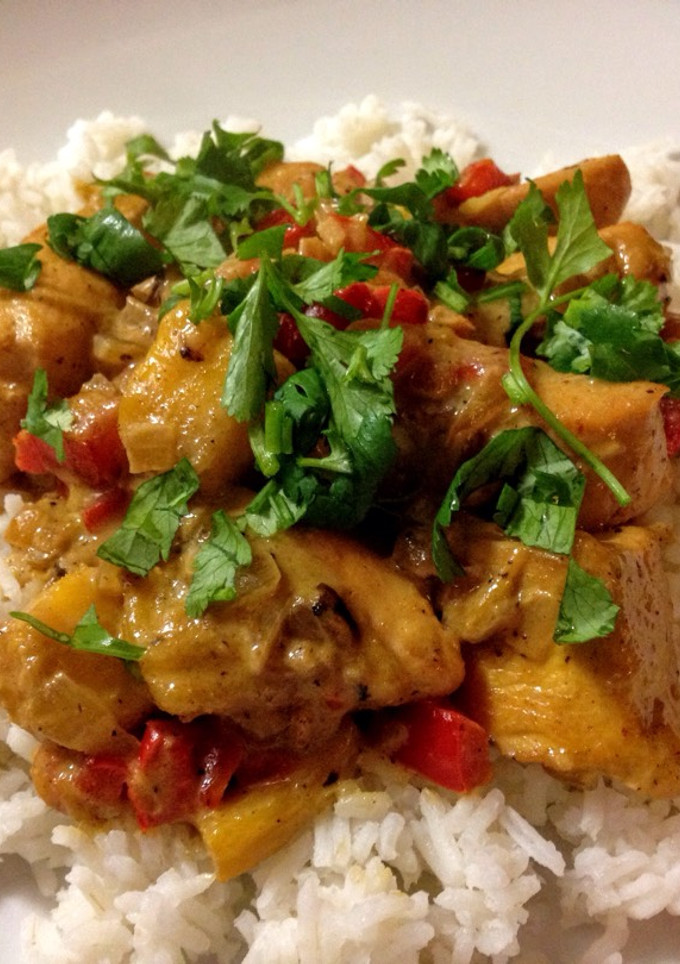 Una foto de Curry de pollo con mango