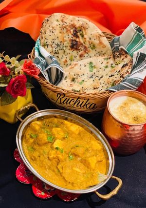 A picture of Paneer angara in capsicum gravy.