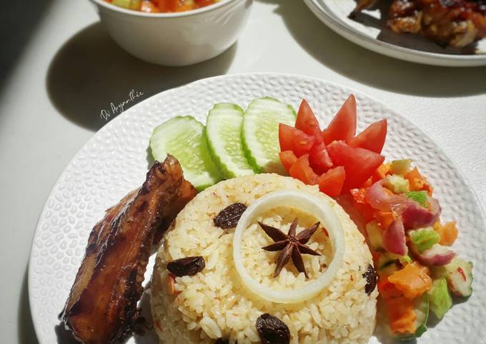 103. Nasi kebuli Ayam bakar