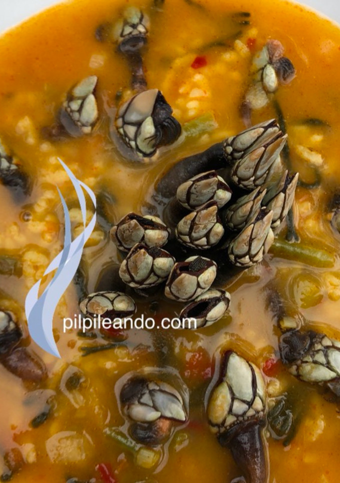 Una foto de Arroz Caldoso de Percebes 😋