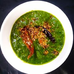 A picture of Lasuni Palak.