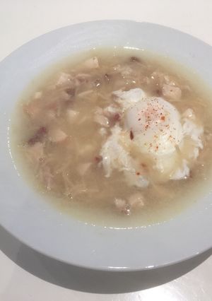Foto principal de Sopa con pollo asado
