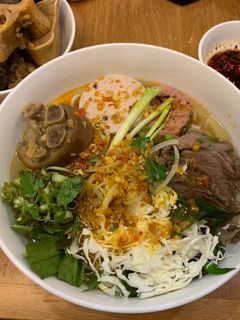 Hình của món Bún bò Huế.
