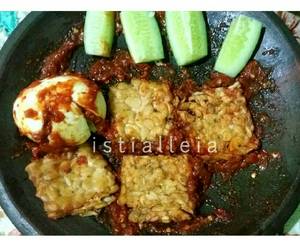 Resep mudah Penyet Tempe Telur Sambel Terasi Enak Sederhana