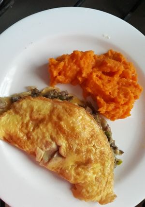Una foto de Omelette y rapiditas rellenos con lo que hay!!!