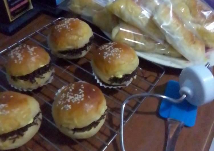 Roti pisang coklat,,, dan roti smear,,,empuk lembut methode than