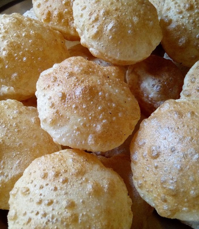 A picture of Poori.