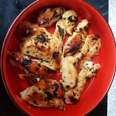 A picture of Sticky Lemon & Lime Chicken.🙄.