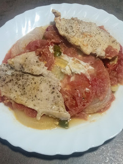 Una foto de Papillote de pollo y verduras