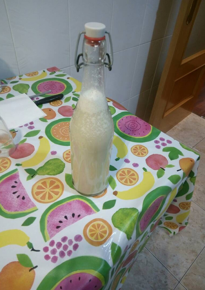 Una foto de Leche de coco y plátano