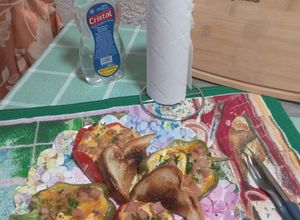 Una foto de Morrones Rellenos con huevo jamón y queso