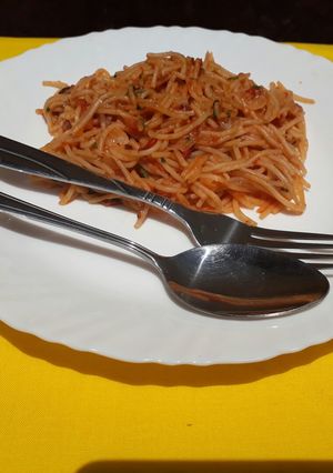 A picture of Stir fried Spaghetti.