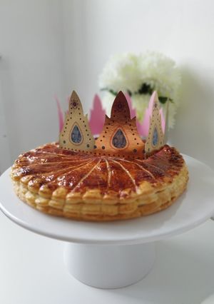 Une photo de Galette frangipane 👑