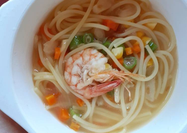 Cara Gampang Menyiapkan Sup Pasta Udang Anti Gagal