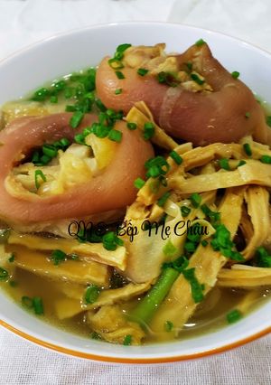 Hình của món Măng hầm giò heo.