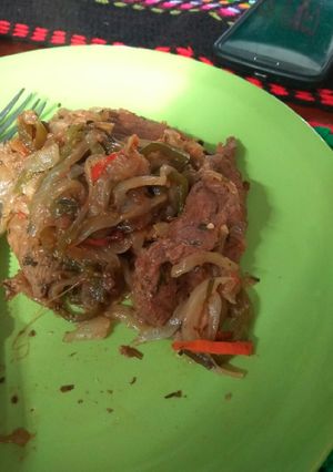 Una foto de Bifes a la criolla