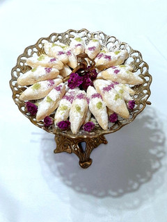 عکسی از دستور شیرینی ساق عروس