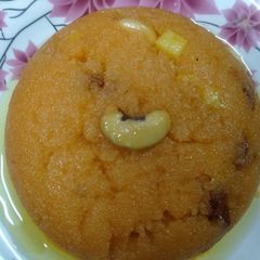 A picture of Pineapple Kesari.