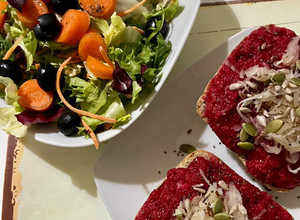 Foto di Hummus alla Barbabietola home-Made 😈🏡