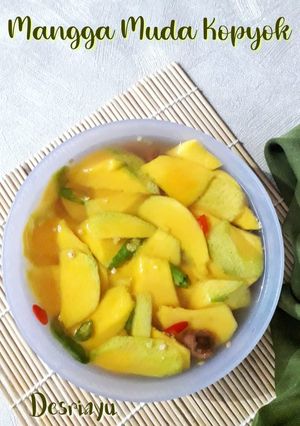 Foto resep Mangga Muda Kopyok