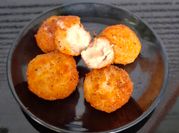 Gambar bola bola ayam keju