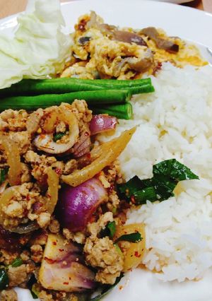 รูปของ ข้าวให้ลาภ