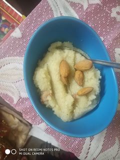 सूजी का हलवा (Suji ka halwa recipe in Hindi) रेसिपी मुख्य फोटो