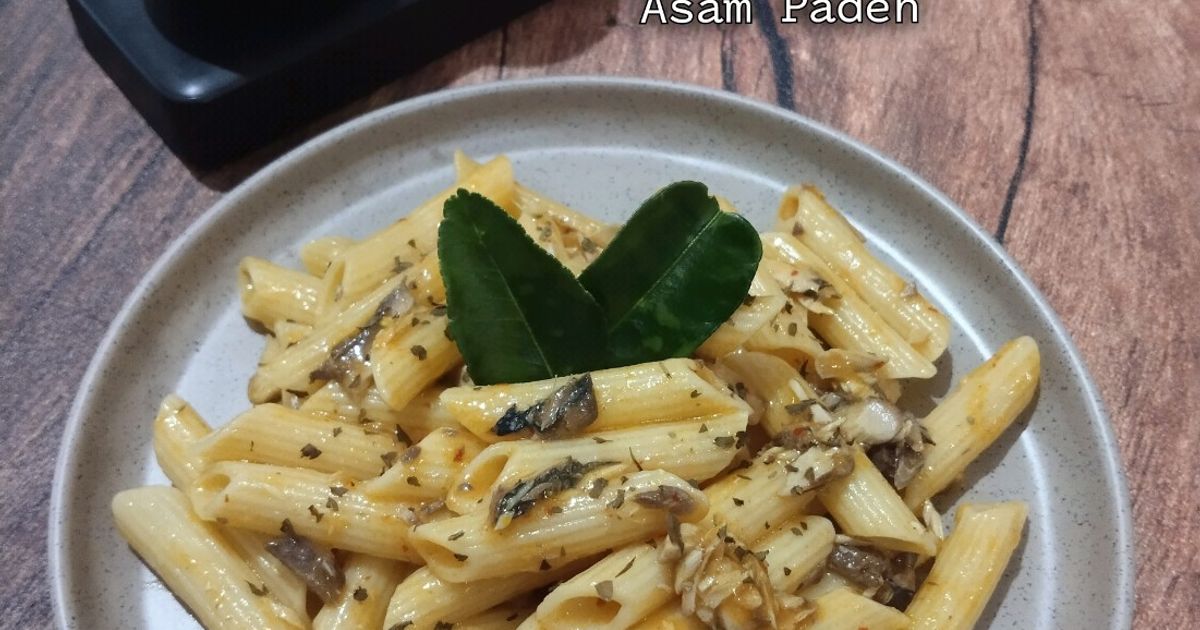Penne Saus Tongkol Suwir Asam Padeh