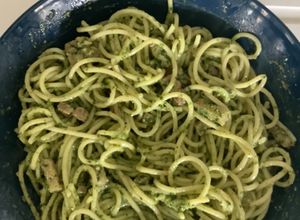 Foto principal de Espaguetis al Pesto con chicha