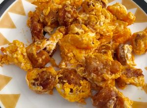 Una foto de Huevos revueltos con chistorra