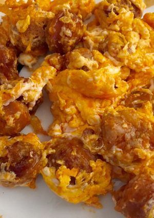 Una foto de Huevos revueltos con chistorra