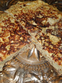 Una foto de Tortilla de atún, papas, cebolla de Semana Santa