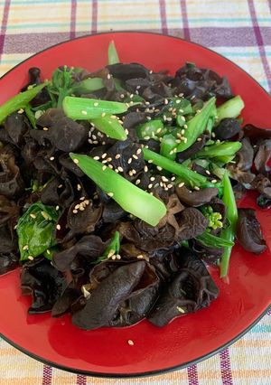 黑木耳炒中國芥蘭 的食譜成品照片