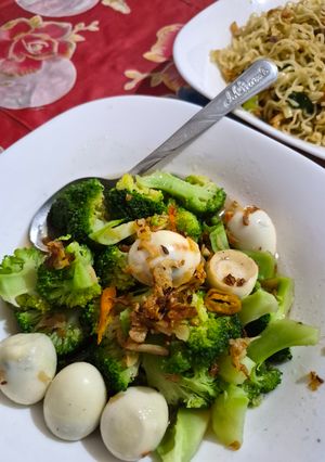 Foto resep Brokoli Bawang Putih Siram