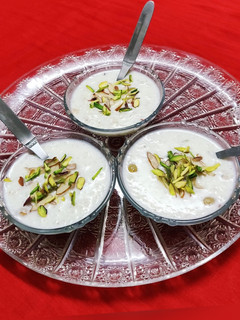 इन्सटेंट चावल की खीर (Instant chawal ki kheer recipe in hindi) रेसिपी मुख्य फोटो