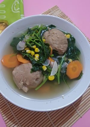 Foto resep Sayur Bayam Bakso Daging Bening