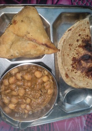 मसाला पंजाबी छोले (masala punjabi chole recipe in Hindi) रेसिपी मुख्य फोटो