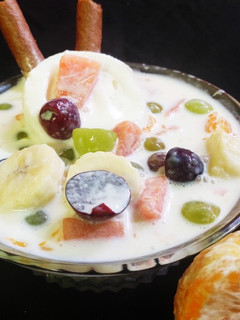 फ्रूट क्रीम (Fruit Cream recipe in hindi रेसिपी मुख्य फोटो