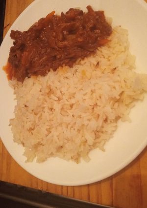 Una foto de Arroz mariano con ropa vieja
